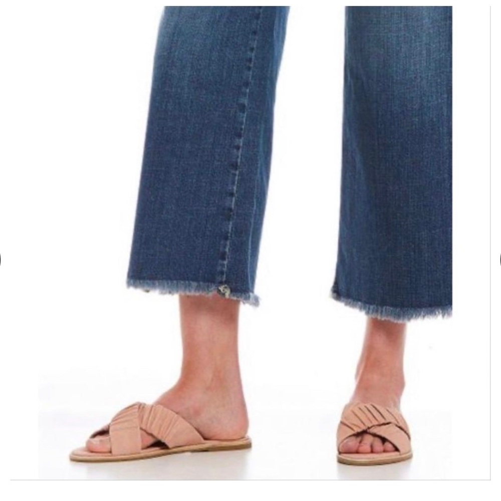 Eileen Fisher Cross Flat Tumbled Nubuck sandals